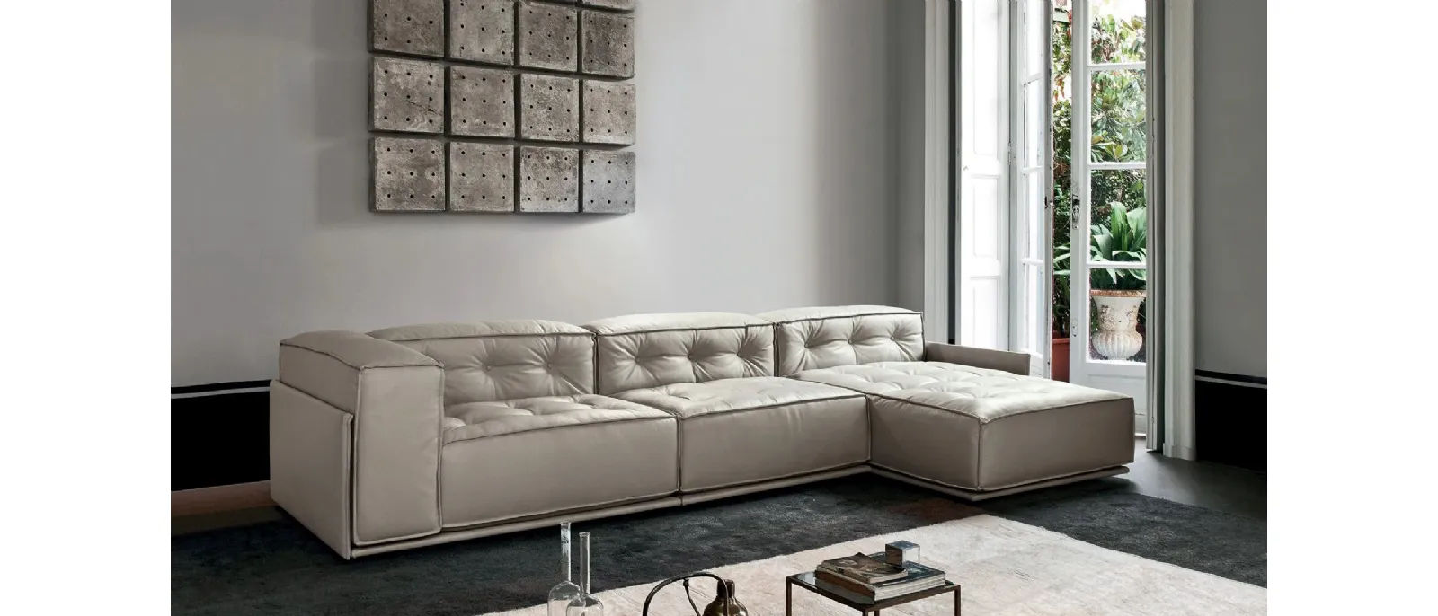 Glamour sofa with chaise lounge by Doimo Salotti