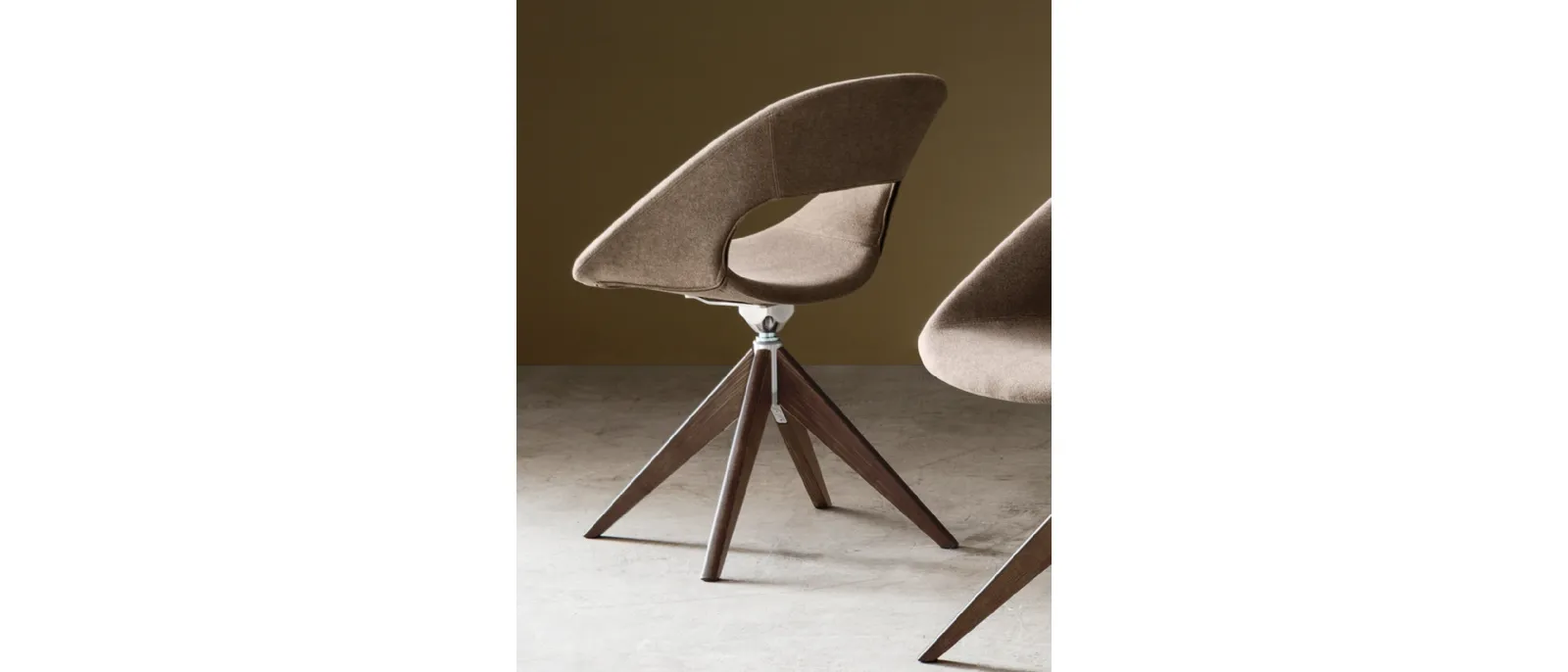 The collection of chairs by Maronese designed and developed by