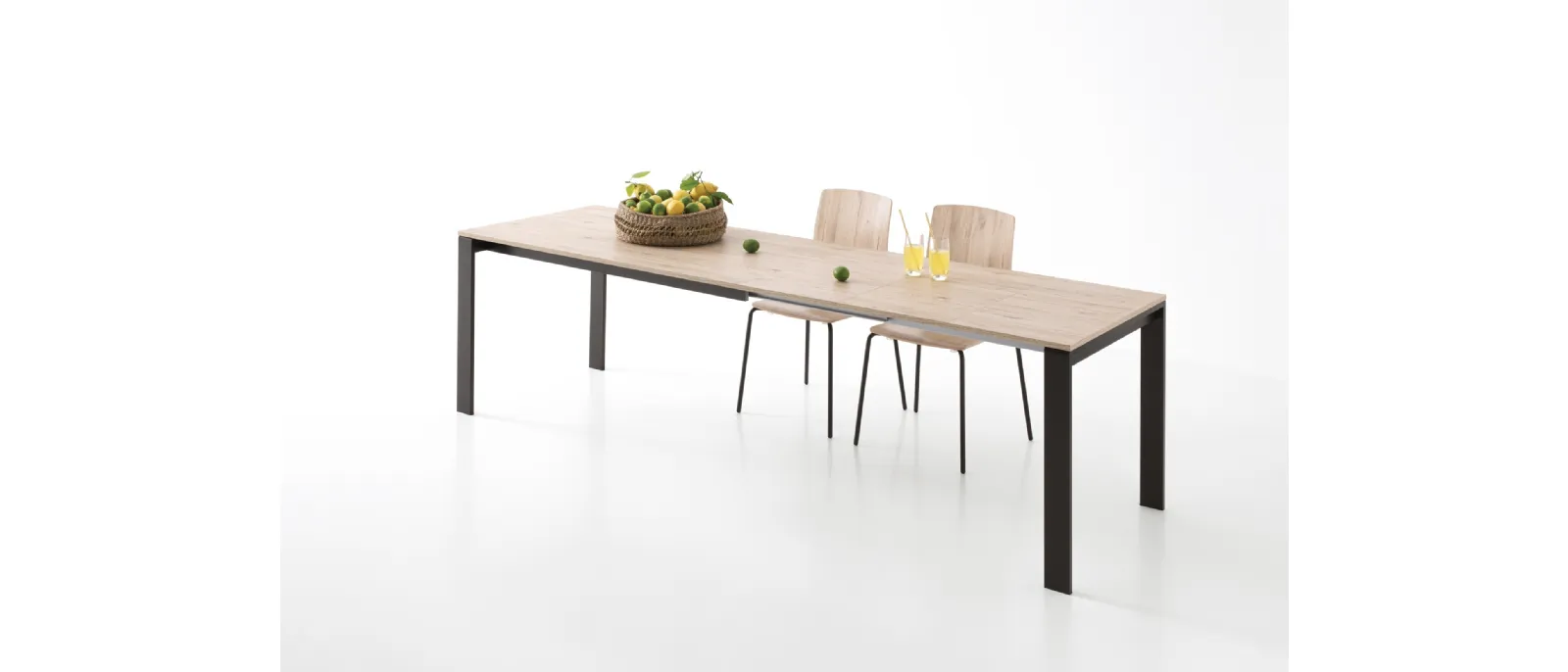 Pointhouse's Simple extendable table.