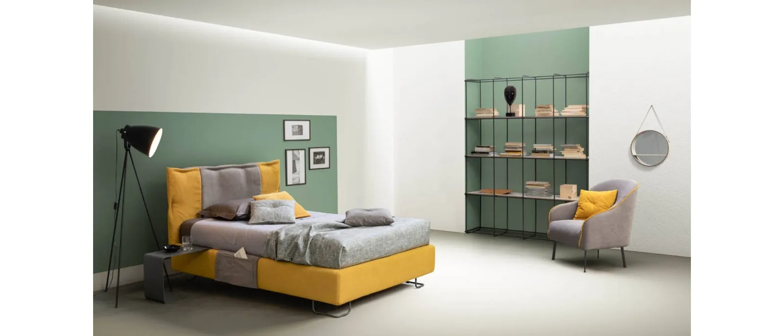 Fabric bed with one and a half square headboard Dress by Bside.