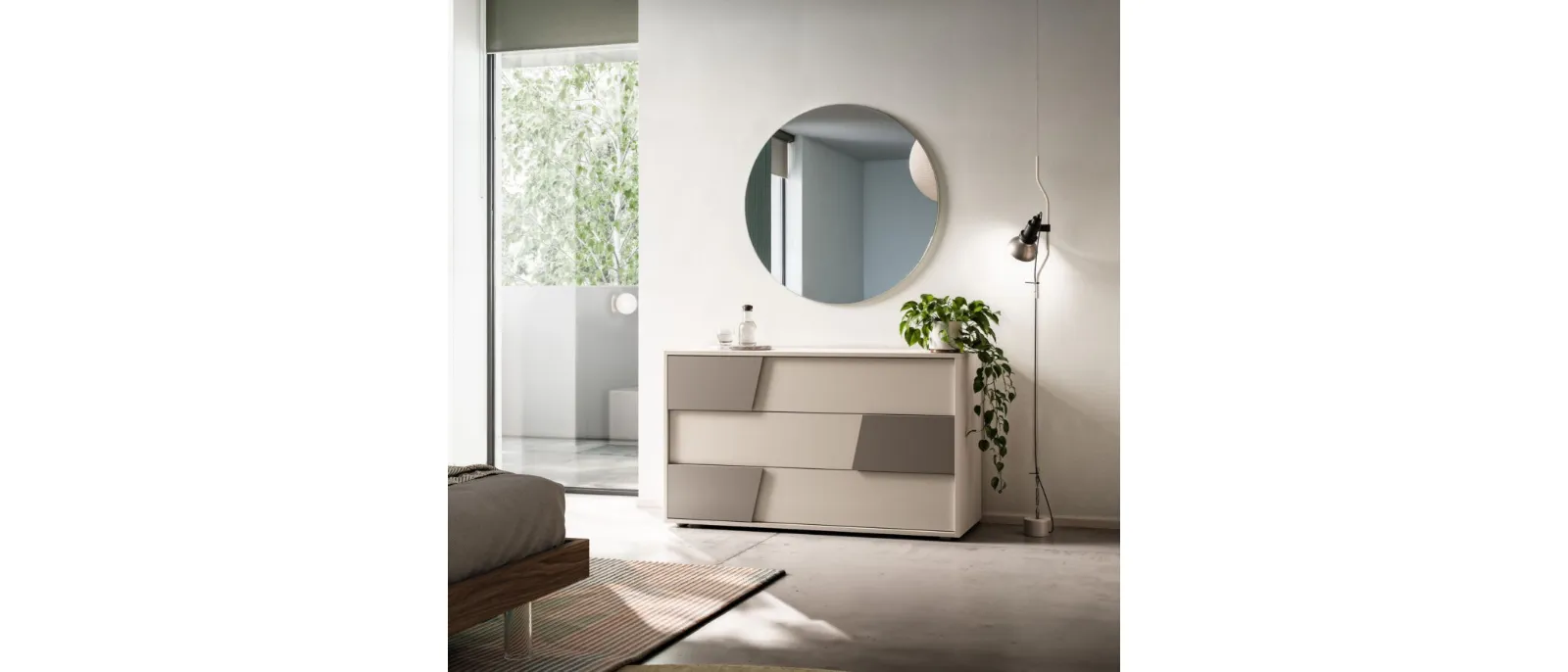 Gliss chest of drawers by