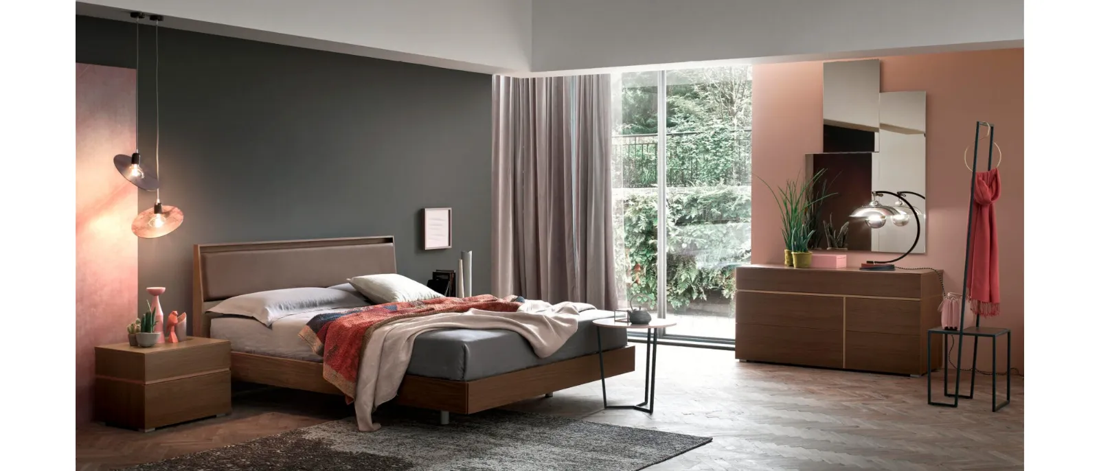 This sofa belongs to the Street collection by