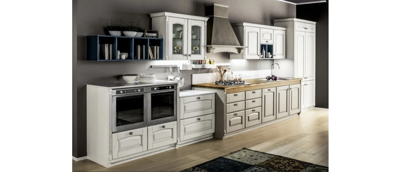 Classic linear kitchen Magda 05 in bleached Oak wood with Chalk and Ecru finishing by Arrex.