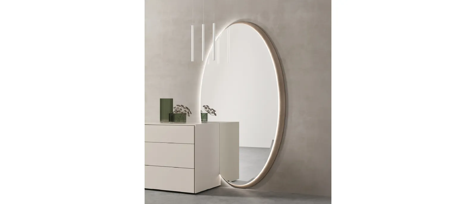 The mirror is made with hand-blown crystal