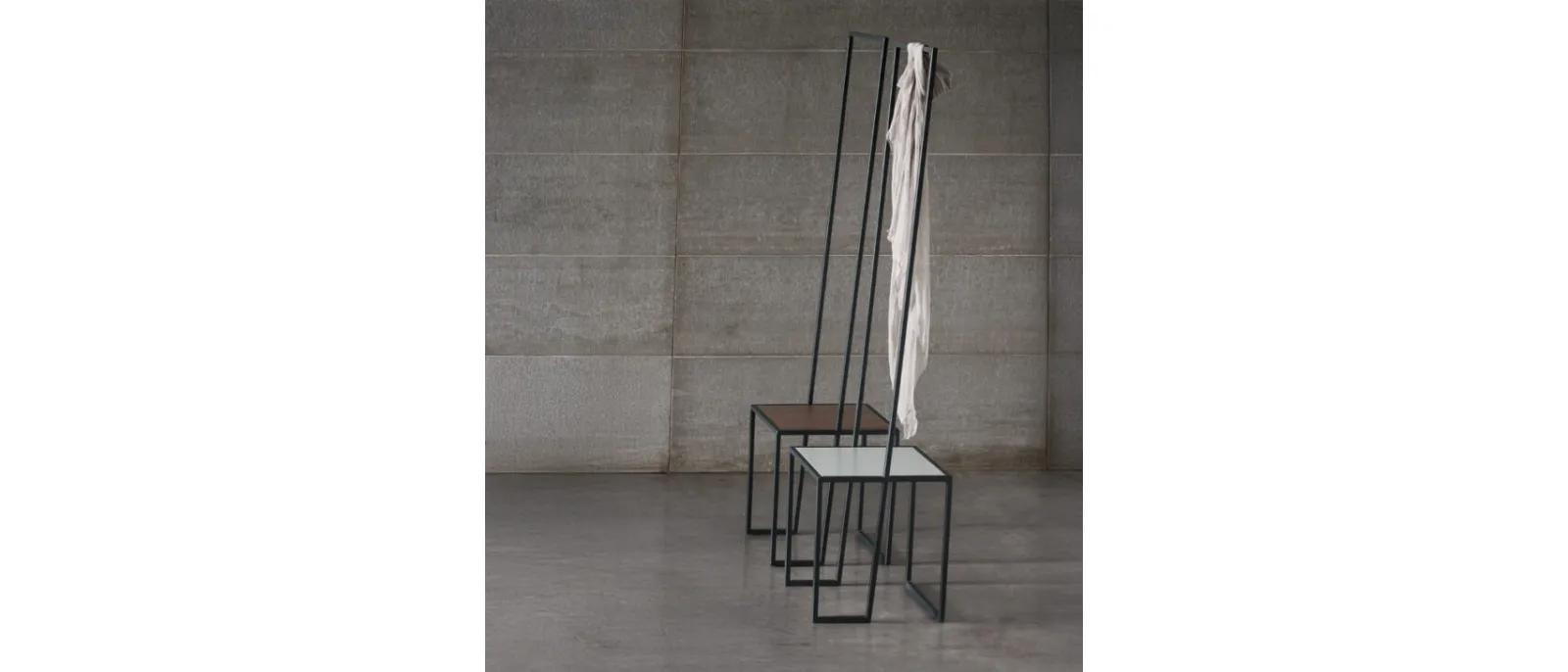 A wall-mounted coat hanger that stands out for its originality and
