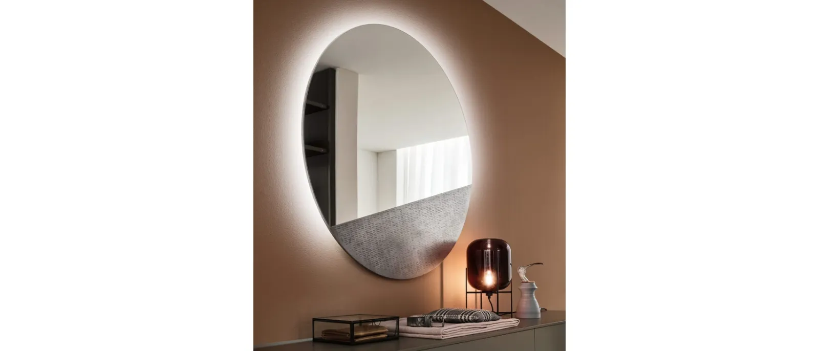Globo mirror by Maronese with an interior panel of the 