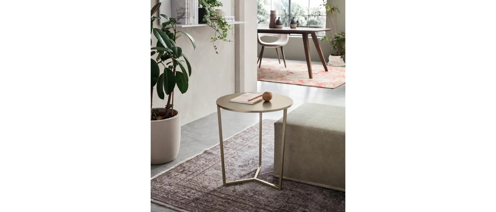 In a range of materials that combine well