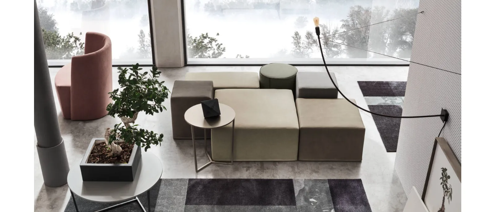 Square pouf Cube designed by Roberto Marioni for