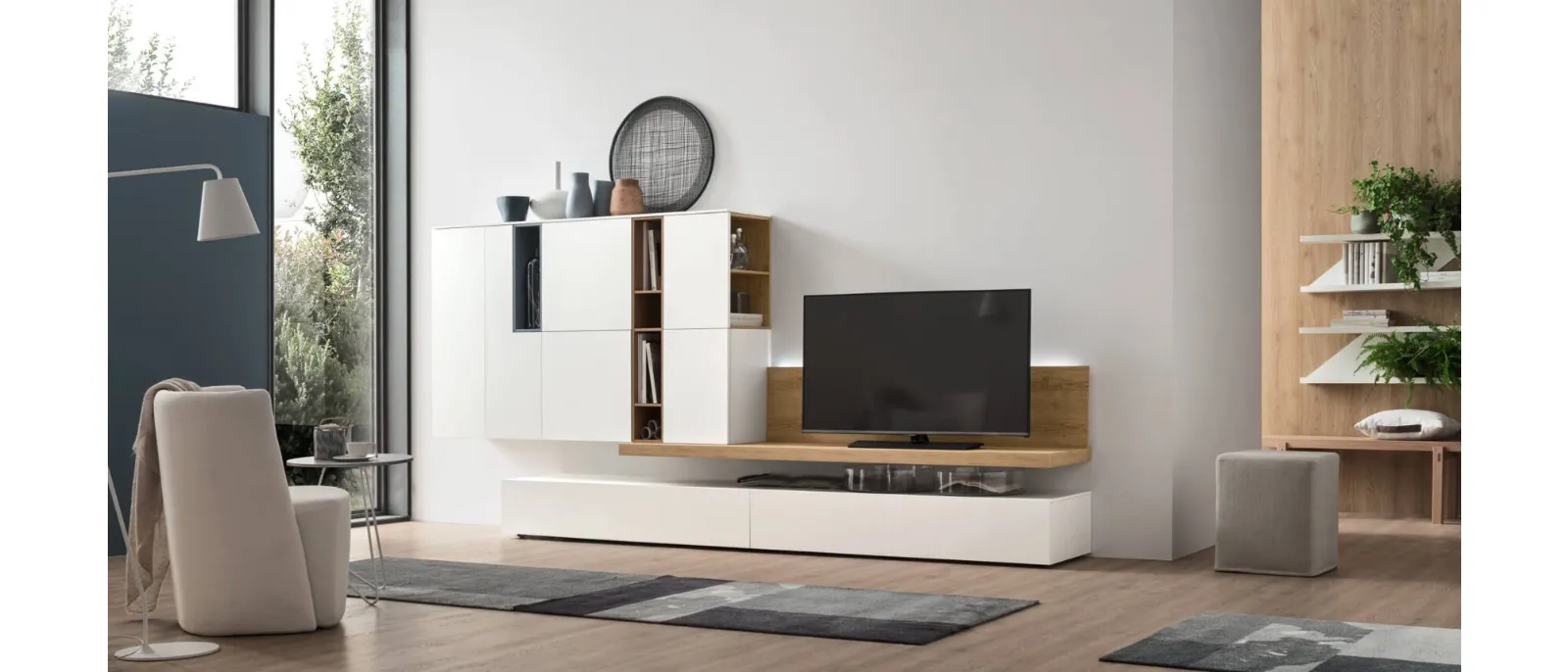 The new unix series is composed of three different versions and a wide range of