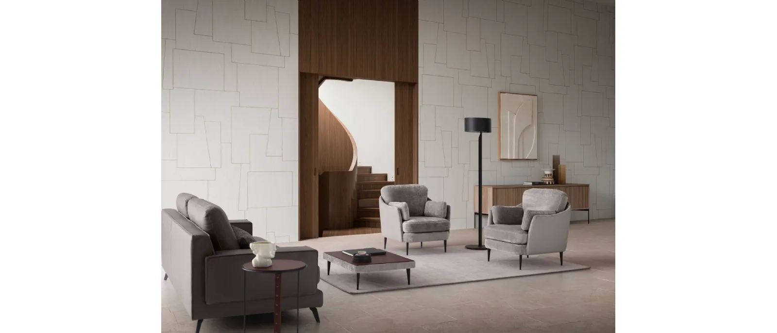 The design of the armchair Galen by LeComfort is inspired by a classic