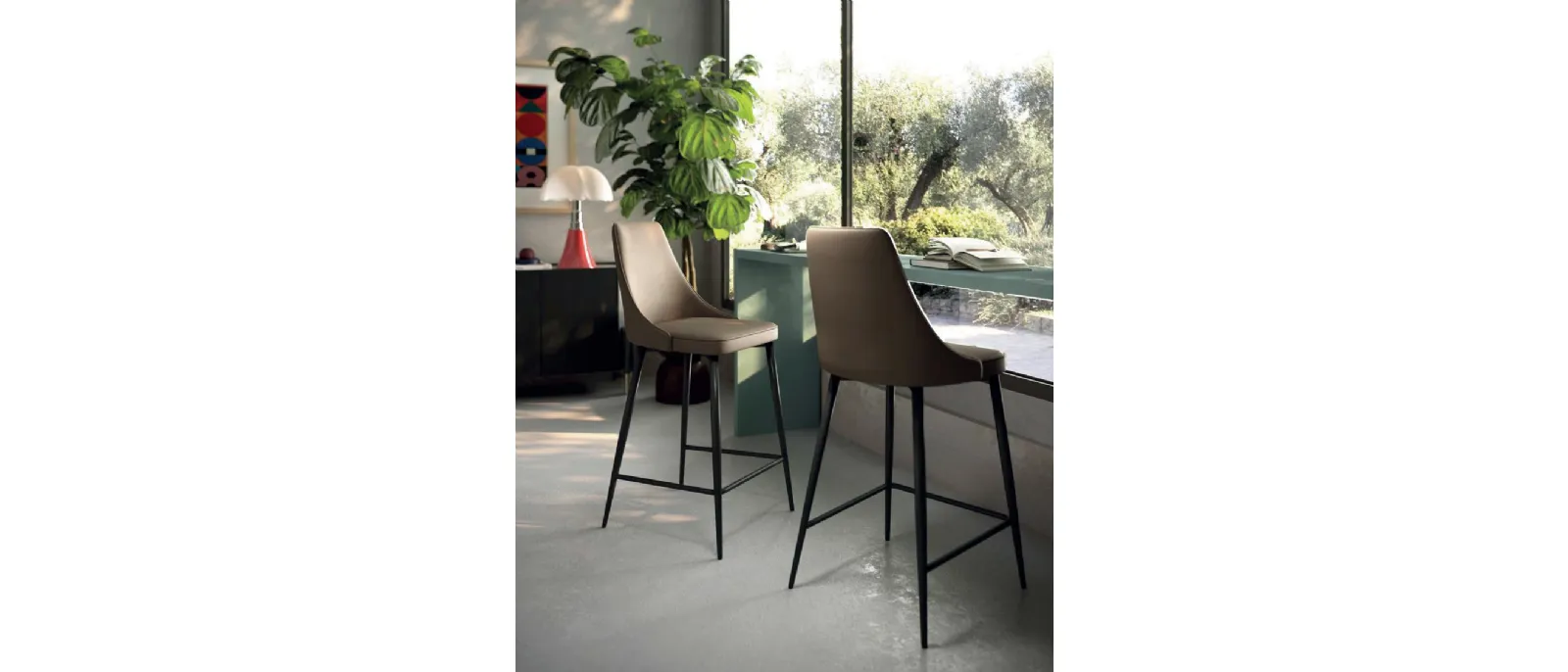Arianna de Di Lazzaro stool.