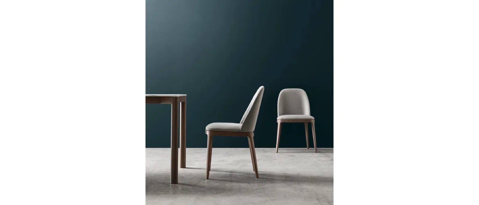 Karol chair by Maronese, upholstered with thick soft padding, is
