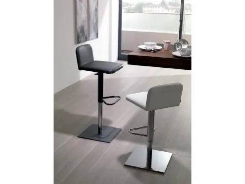Lunette stool