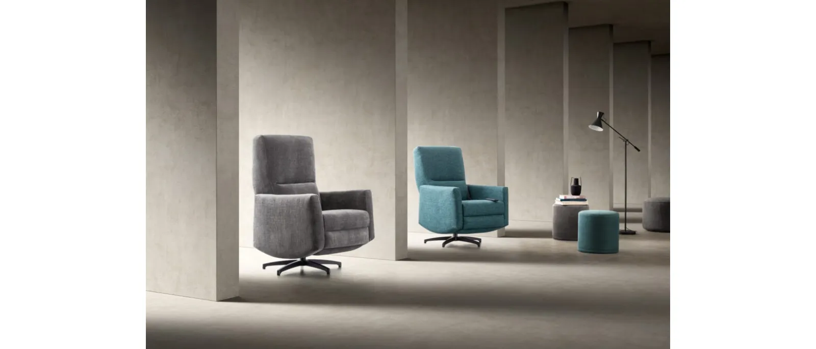 Reclining armchair in Levante Relax fabric by Samoa.