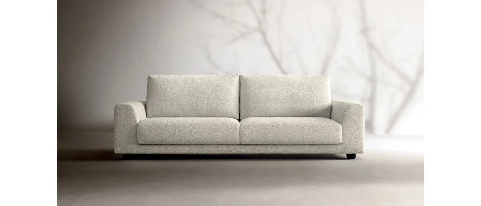 Linear sofa Norman by Doimo Salotti