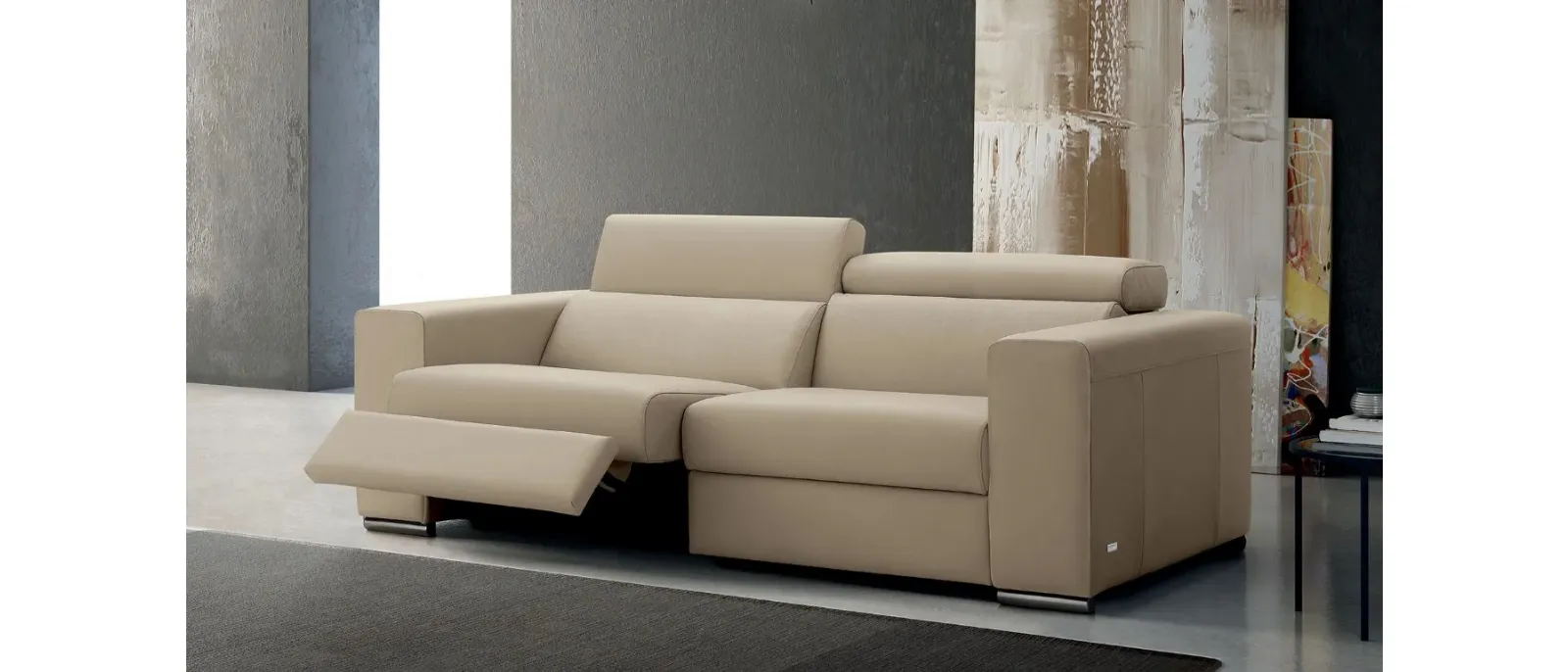 Relax leather sofa Ray by Doimo Salotti.