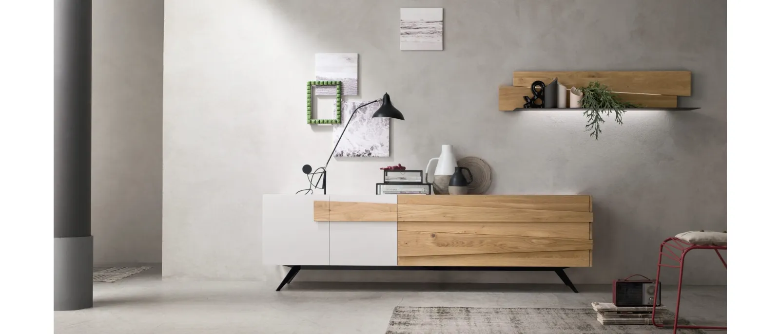 A simple and essential design for this piece by Andrea Branzi made with a wood