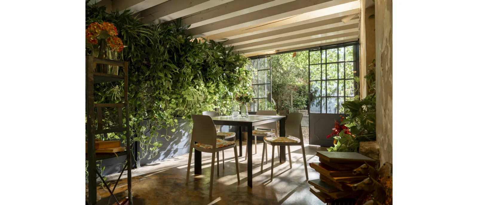 Diamond Pointhouse Table