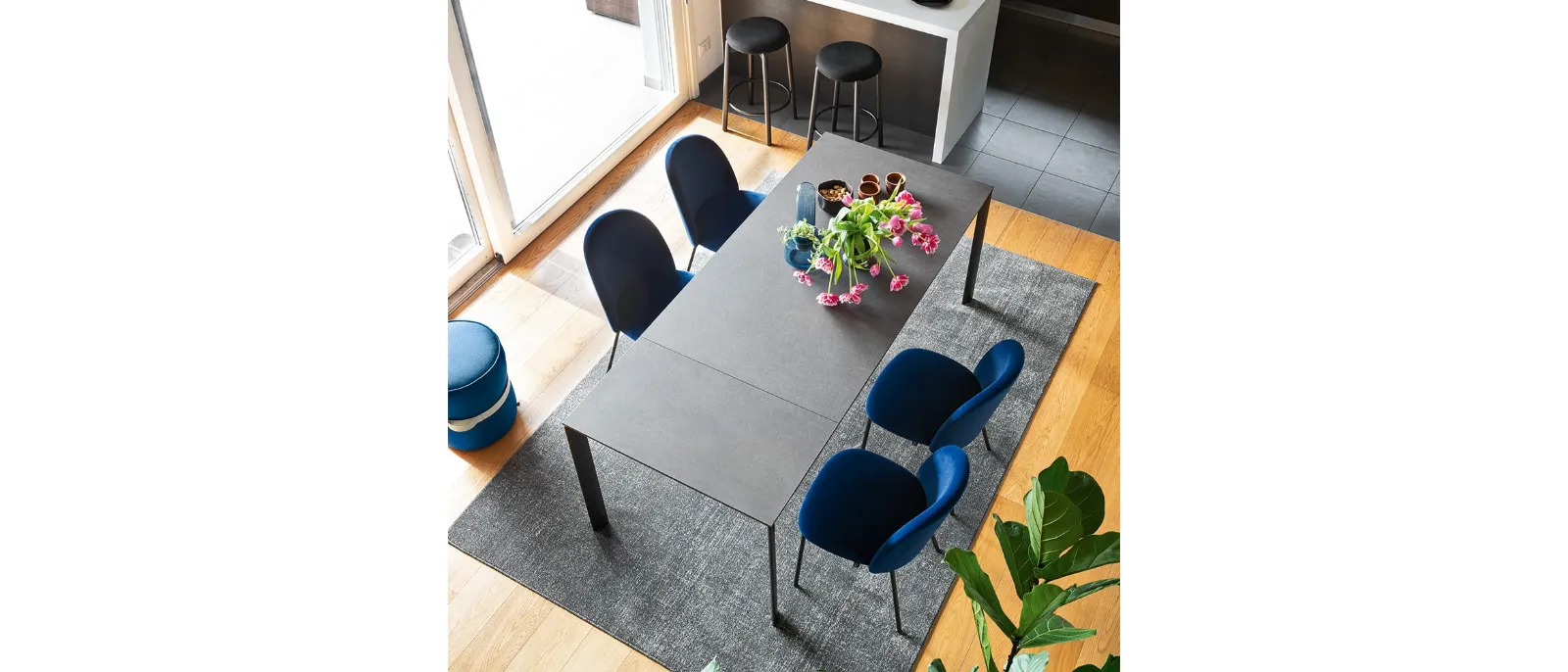The extendable table Eminence Evo by Connubia