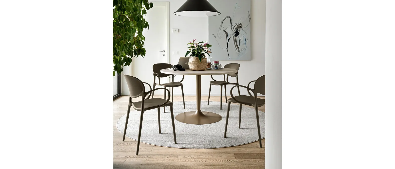 Round table Planet by Connubia