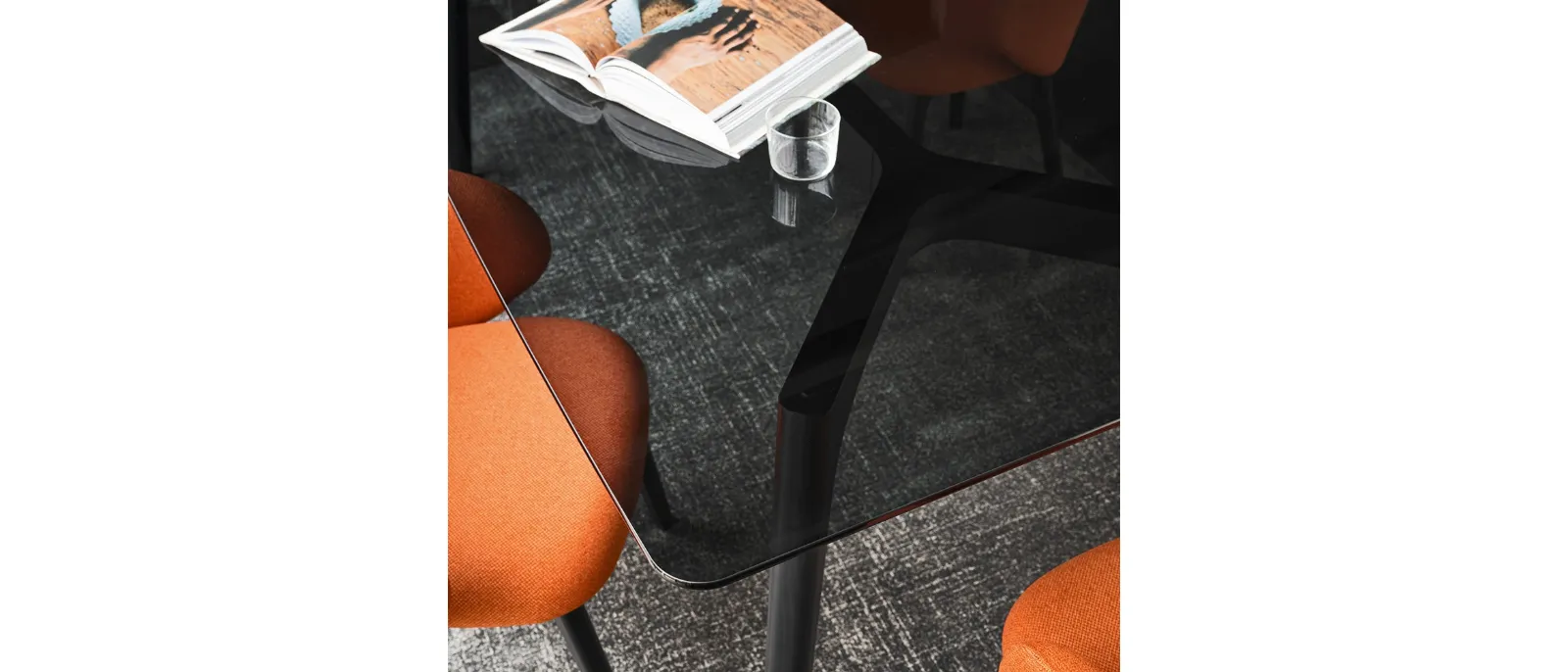 Connubia Pod Table.