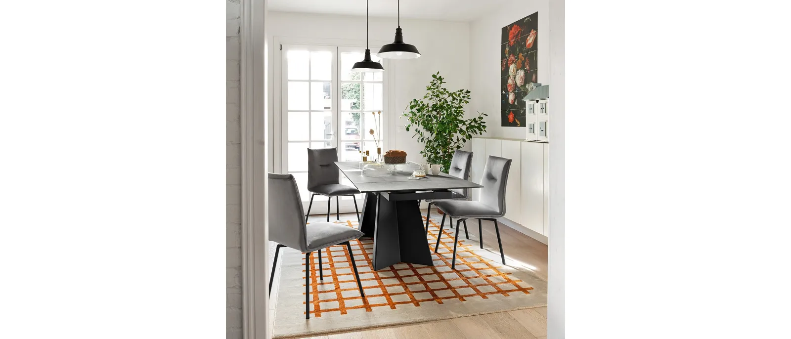 Extendable table Wings by Connubia.