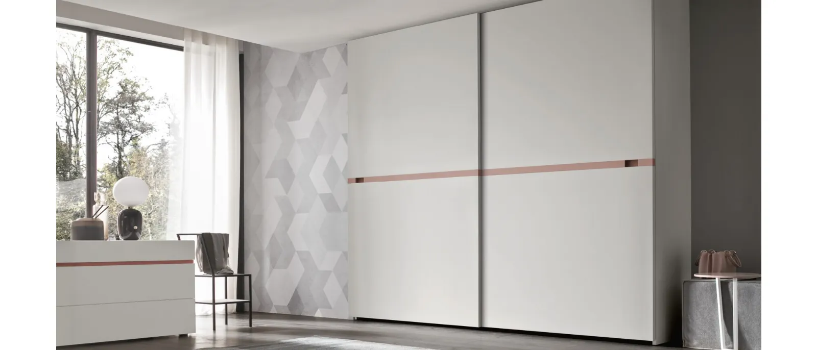 The wardrobe with sliding door of the collection Ciak Easy by Maronese presents a