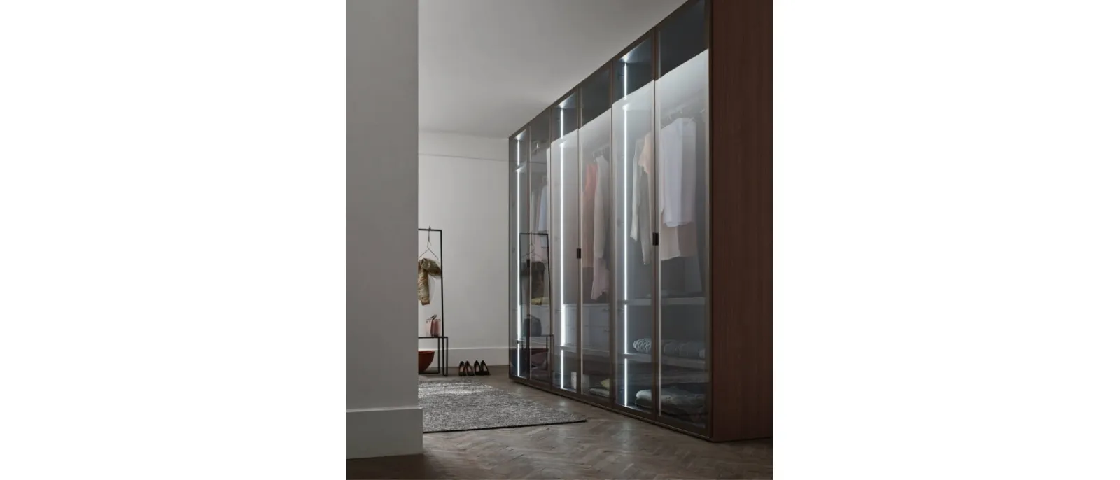 Wardrobe with swing door Glax by Maronese is a very