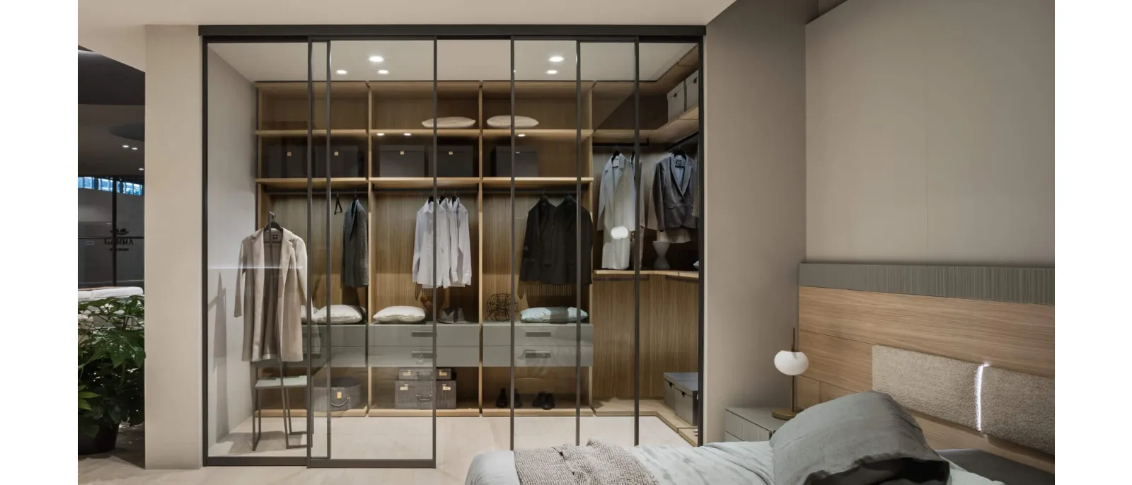 The new Luna wardrobe cabinet of Maronese is a