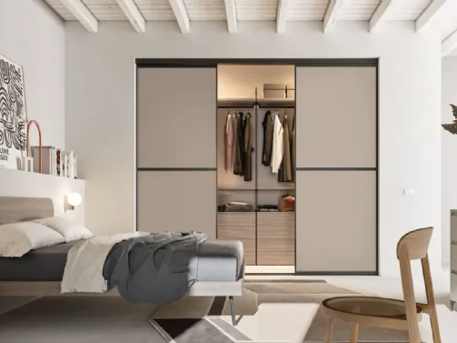 Pole Walk-in Closet