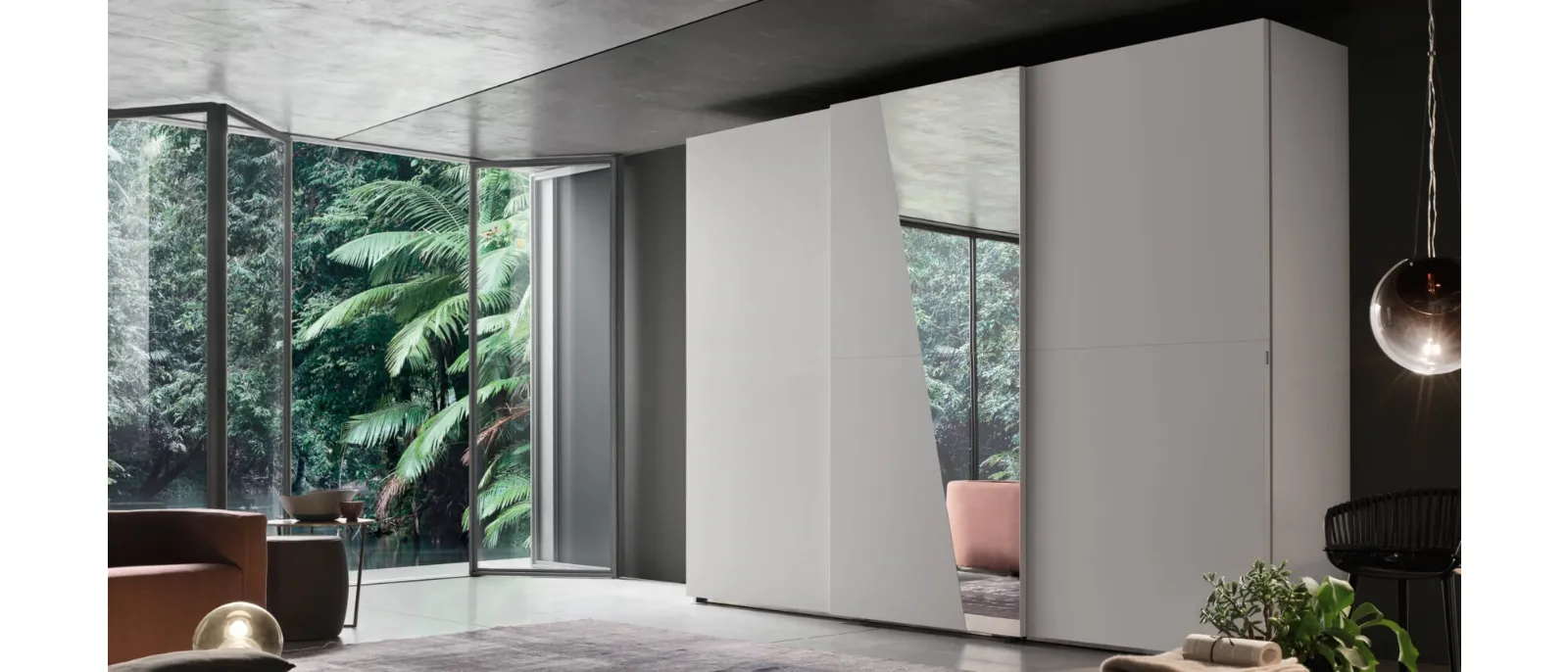 ZUMA DIAGONAL is a wardrobe with diagonal front